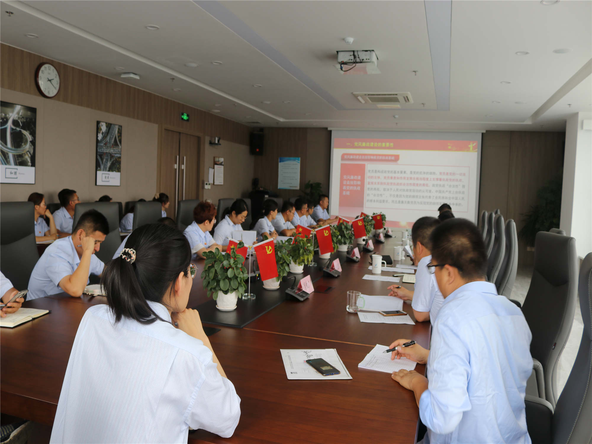 PT��Ѷ|һ������